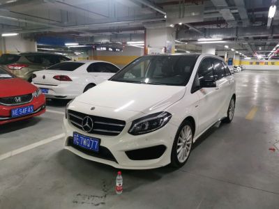 奔驰 B级 2017款 B200 极地限量版