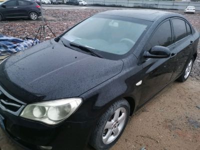 荣威 350 2010款 D 1.5L 自动迅豪版